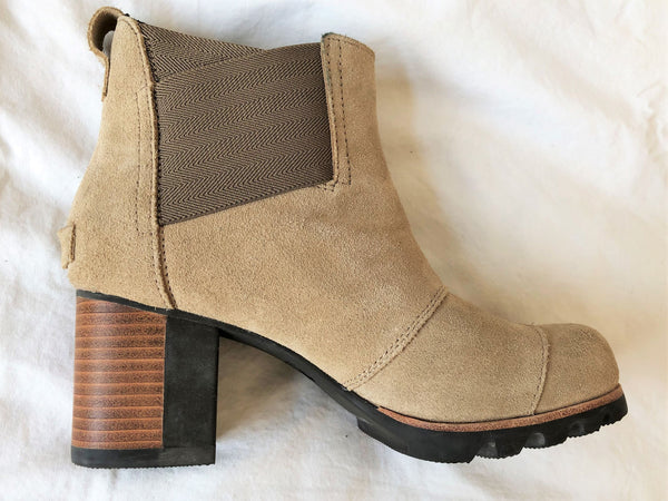 Sorel Size 7 Beige Suede Bootie