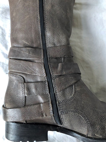 Vera Wang Lavender Size 6 Kippy Gray Brown Boots