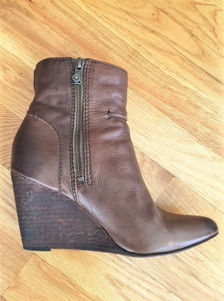 Frye Size 5.5 Regina Brown Leather Ankle Boots