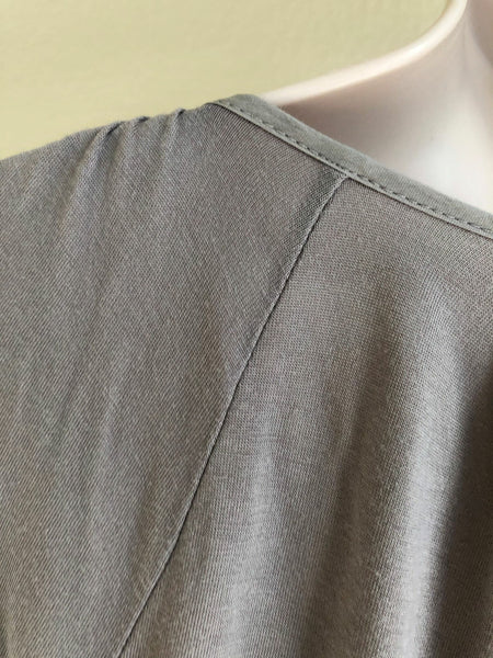 Tiny Anthropologie MEDIUM Gray Top