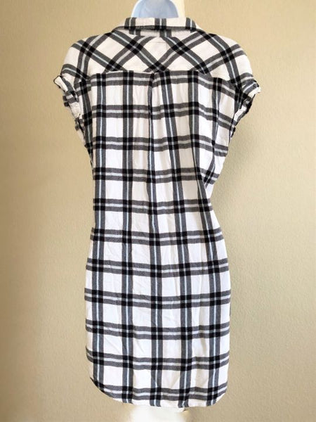 Rails Size Medium White and Navy Plaid Dress