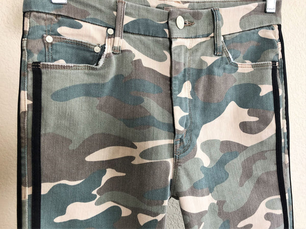 MOTHER Size 4 High Waisted Looker Camo Jeans