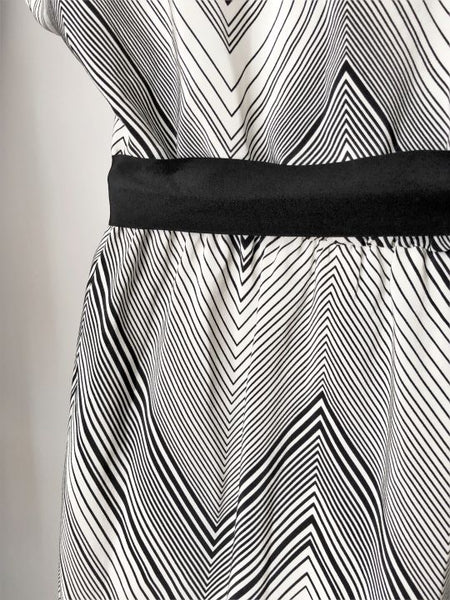 Trina Turk SMALL white Zig Zag Silk Dress