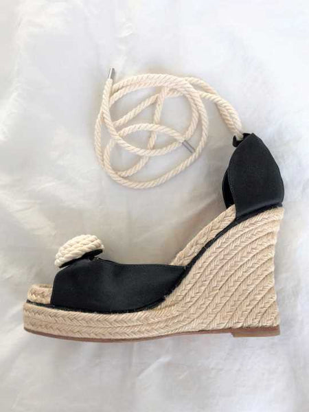 Kate Spade Size 8 Black and Jute Wedges