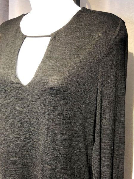 Halston Heritage MEDIUM Black Keyhole Top - CLEARANCE