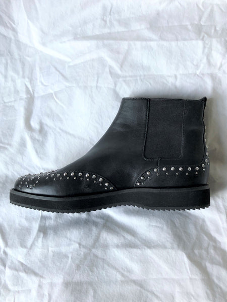 Michael Kors Size 7.5 Black Studded Ankle Booties