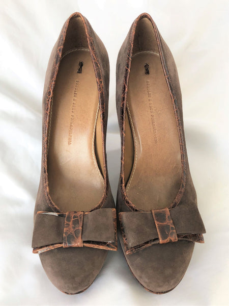 Schuler & Sons Size 8.5 Brown Suede Pumps