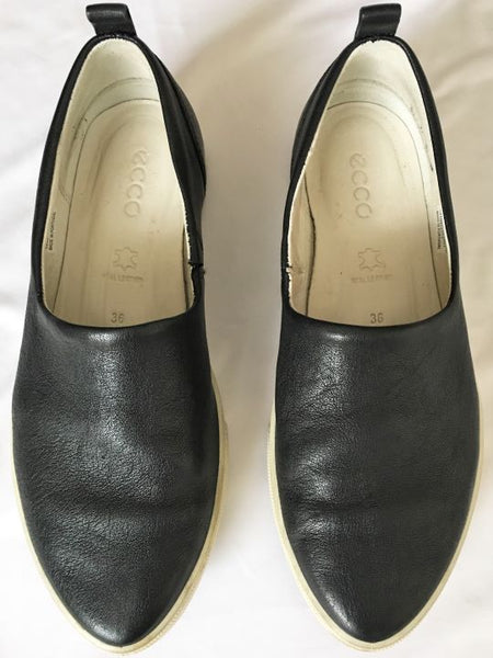 Ecco Size 5 Gillian Black Leather Slip-On