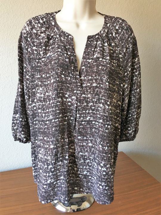 Joie Size XS Brown and White Silk Top