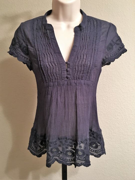 Joie Size XS Navy Top with Lace Sleeves and Hem