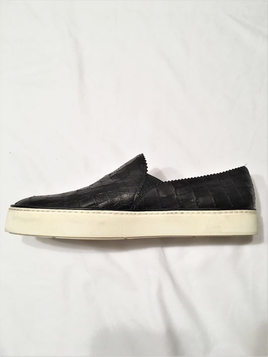 Stuart Weitzman Size 10.5 Nugget Black Leather Slip-ons