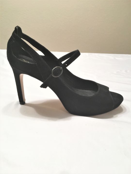 Via Spiga Size 6N Black Suede Peep Toe Heels