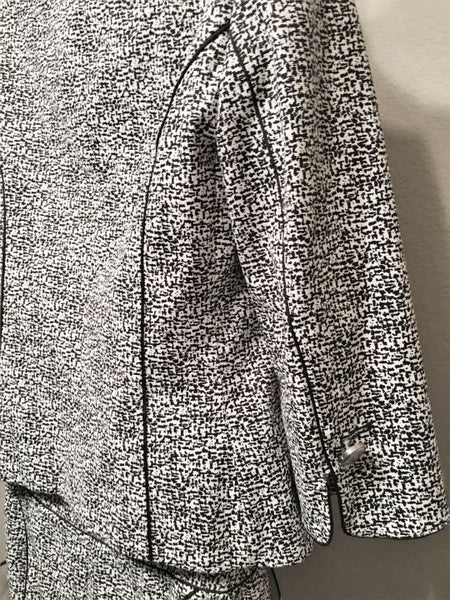 Etcetera Size 6 Black & White Pattern Skirt Suit