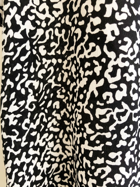 Joie Size Medium Black and White Silk Print Top