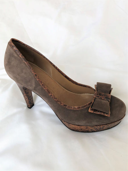 Schuler & Sons Size 8.5 Brown Suede Pumps