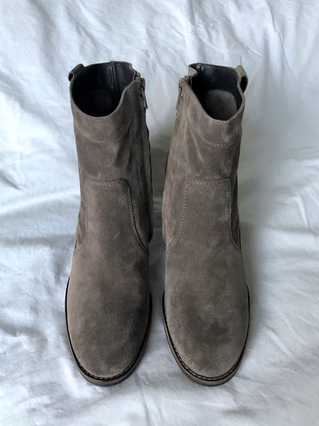 Paul Green Size 8 Reese Brown Suede Boots