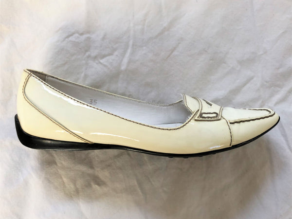 TOD'S Size 5 Ivory Patent Leather Loafers