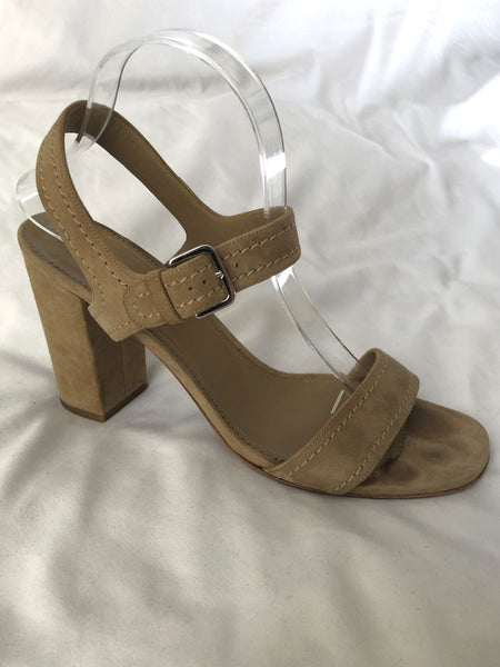 Loro Piana Size 10 Tan Suede Sandals