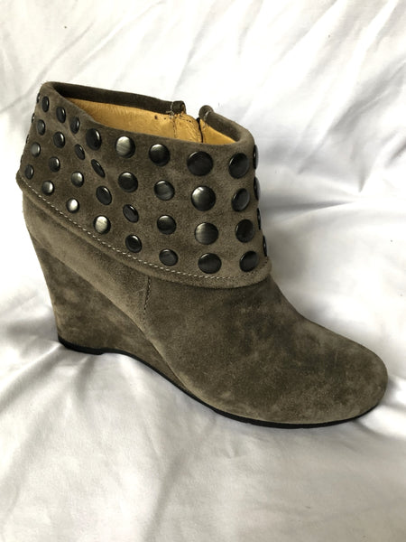 Bussola for Anthropologie Size 8.5 Enna Taupe Studded Bootie