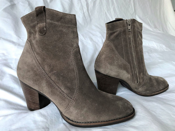 Paul Green Size 8 Reese Brown Suede Boots