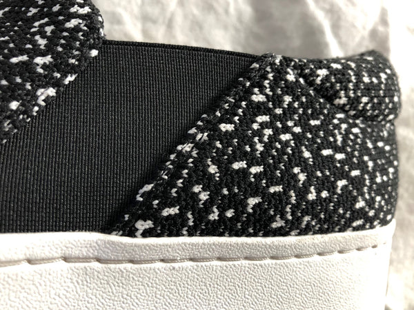 VINCE Size 7 Warren Black and White Sneakers - CLEARANCE