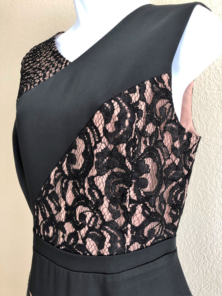BCBGMaxazria Size 10 Dalia Black and Nude Lace Dress FABULUX BCBGMaxazria Size 10 Dalia Black and Nude Lace Dress FABULUX