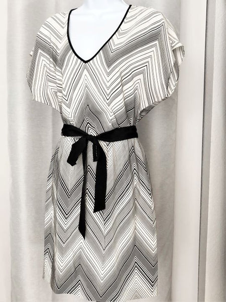 Trina Turk SMALL white Zig Zag Silk Dress