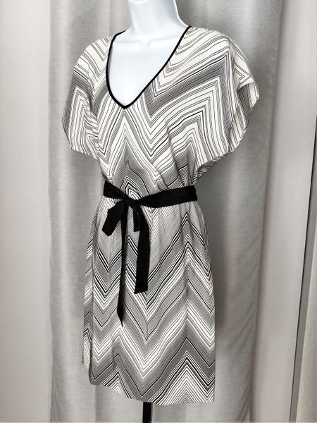 Trina Turk SMALL white Zig Zag Silk Dress