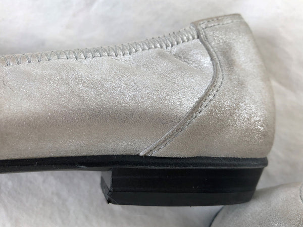 Paul Green Size 7.5 Epic Silver Zipper Flats - CLEARANCE