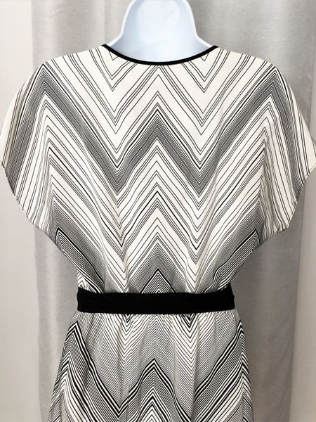 Trina Turk SMALL white Zig Zag Silk Dress