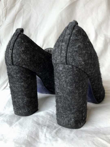 Theory Size 5 Gray Fabric Pumps - CLEARANCE