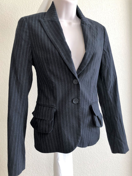 Theory Size 4 Navy Pinstripe Outside Pockets Blazer