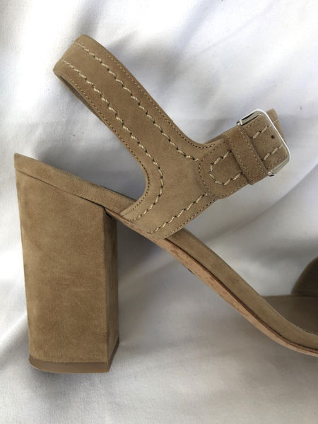 Loro Piana Size 10 Tan Suede Sandals