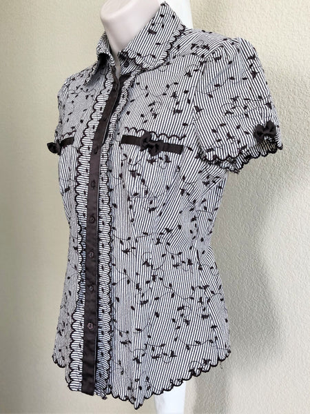 bebe MEDIUM  White and Brown Top - CLEARANCE
