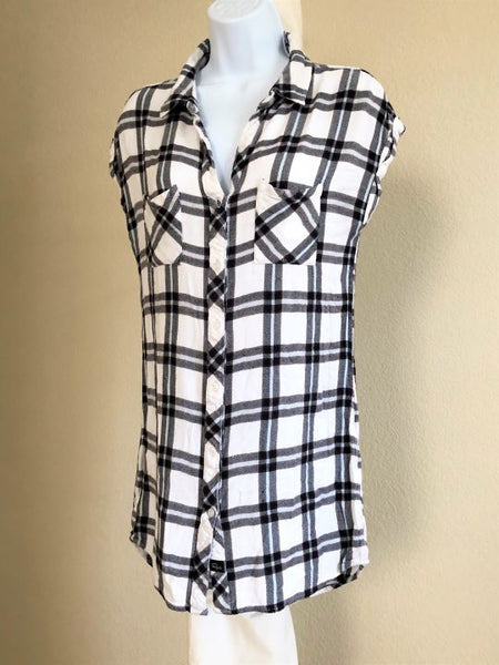 Rails Size Medium White and Navy Plaid Dress