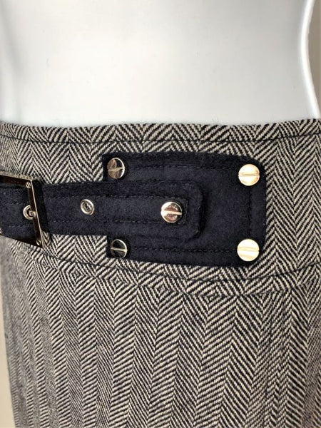 Tory Burch Size 6 Navy and White Tweed Skirt - CLEARANCE
