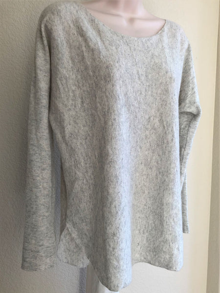 VINCE Size Small Gray Cashmere Sweater