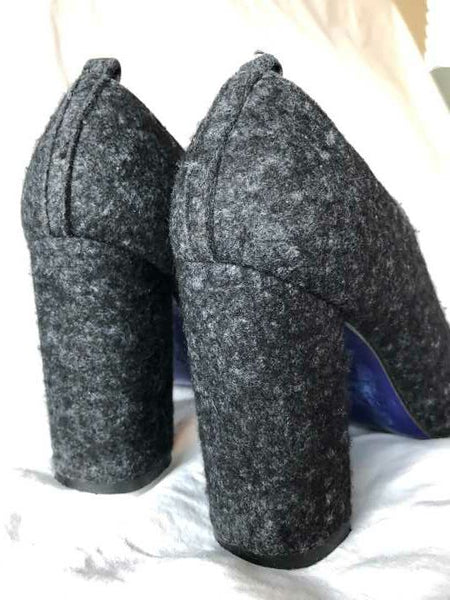 Theory Size 5 Gray Fabric Pumps