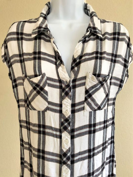 Rails Size Medium White and Navy Plaid Dress