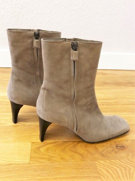 Costume National Size 7 Taupe Suede Boots