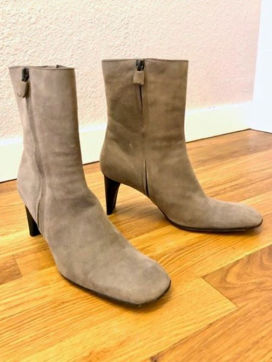 Costume National Size 7 Taupe Suede Boots