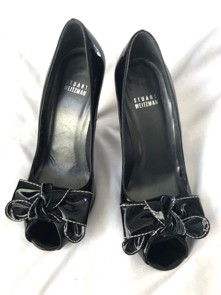 Stuart Weitzman Size 6.5 Woodbow Black Patent Pump