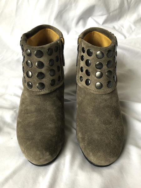 Bussola for Anthropologie Size 8.5 Enna Taupe Studded Bootie