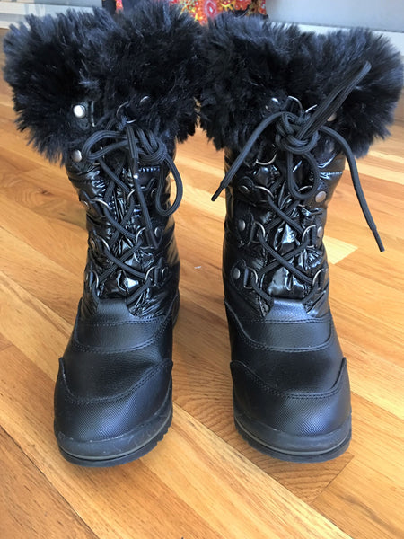 Cougar Size 6 Cranbrook Black Quilted Boots