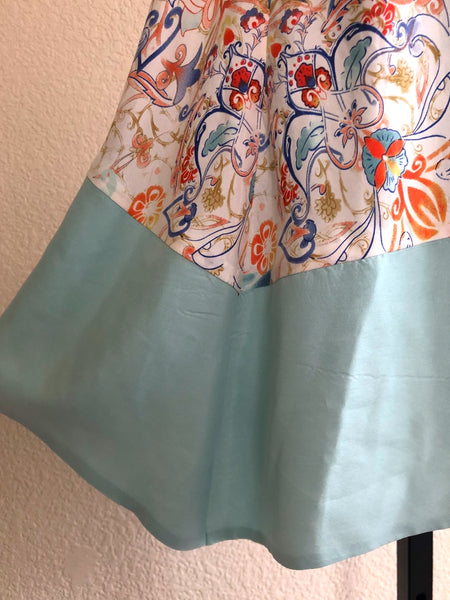 Sundance Size 4 White Silk Blue Floral Sleeveless