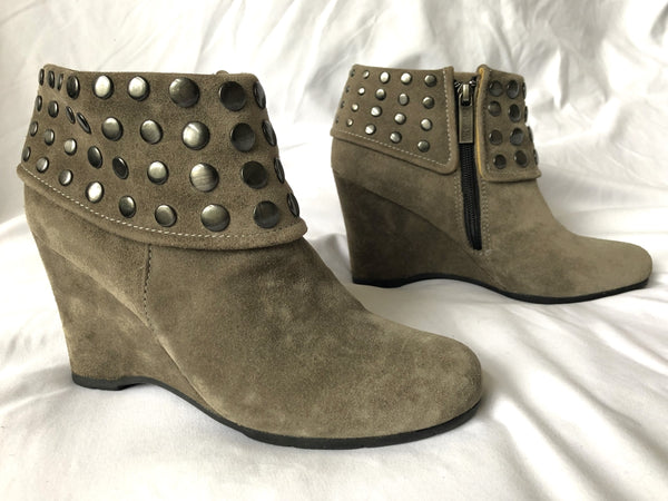 Bussola for Anthropologie Size 8.5 Enna Taupe Studded Bootie