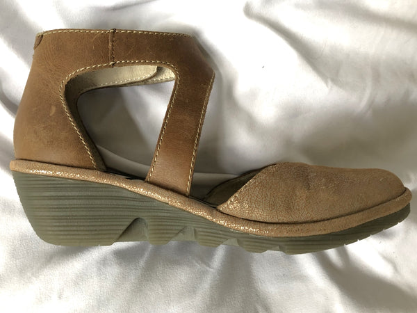 Fly London Size 6 Pats Gold Ankle Strap Sandals