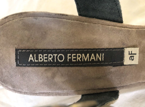 Alberto Fermani Size 8.5 Gray Suede Sandals