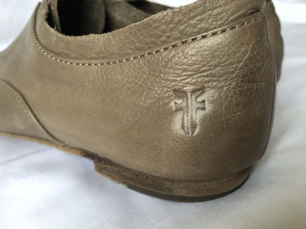 Frye Size 8.5 Taupe Leather Oxfords - CLEARANCE
