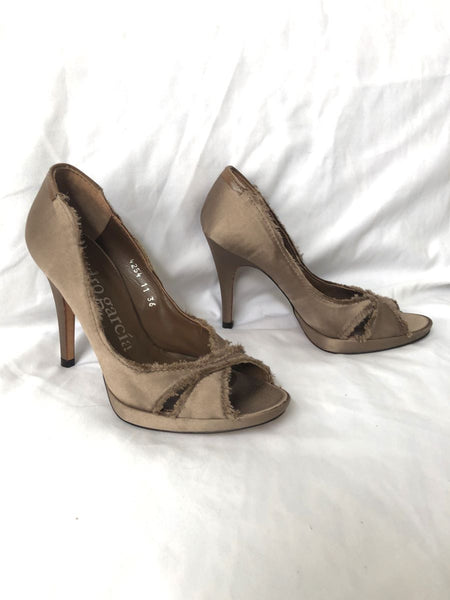 Pedro Garcia Size 5.5 - 6 Brown Satin Frayed Pumps - $525 RETAIL